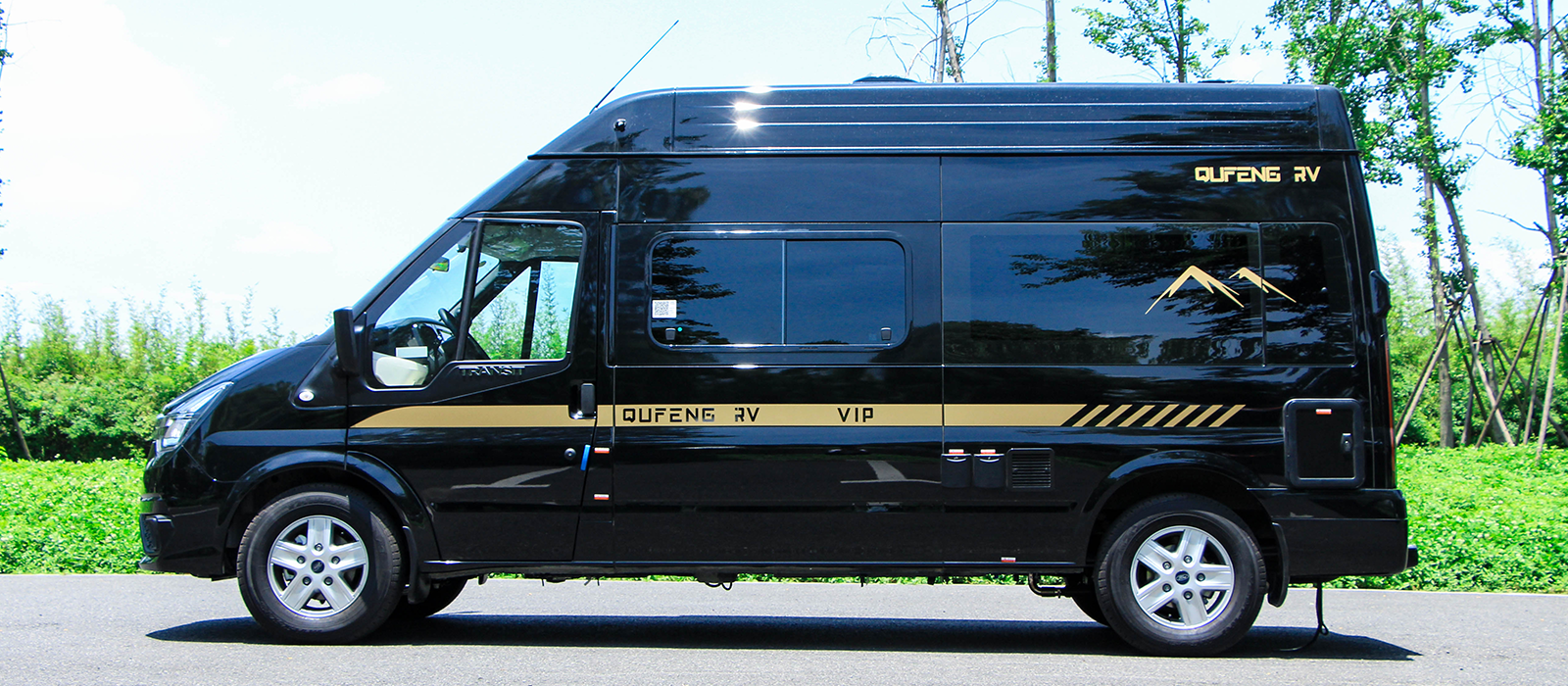 2023款趣蜂福特B880房车